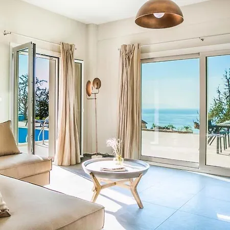 Вилла Lourdata Sleeps 5 Pool Air Con Wifi